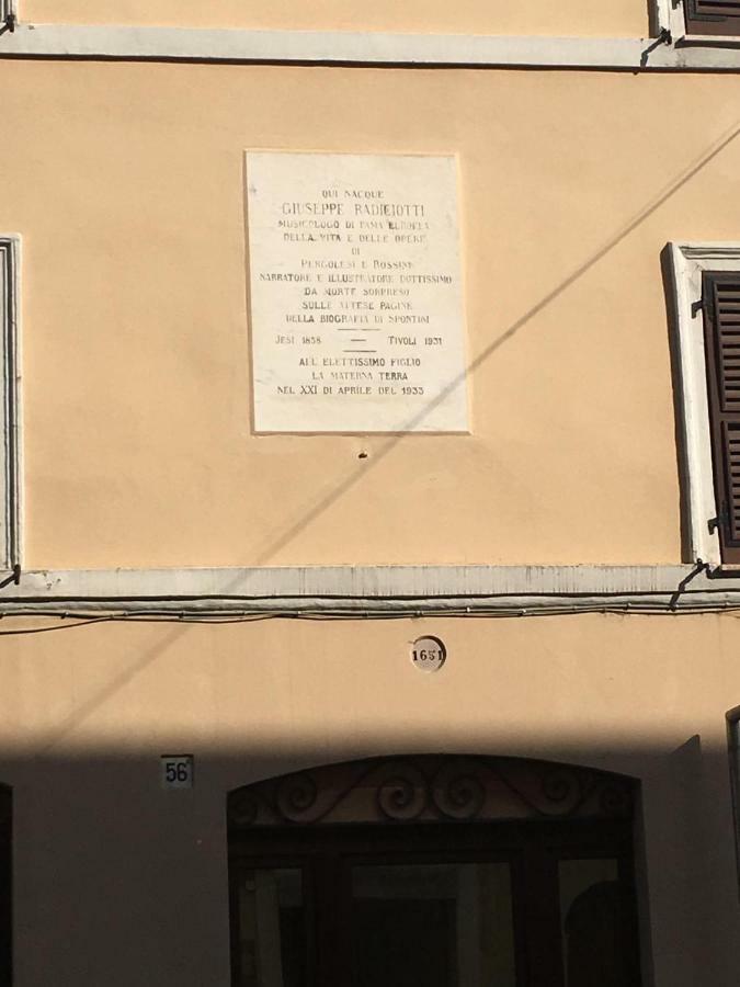 Corso Matteotti 56 Appartement Jesi Buitenkant foto